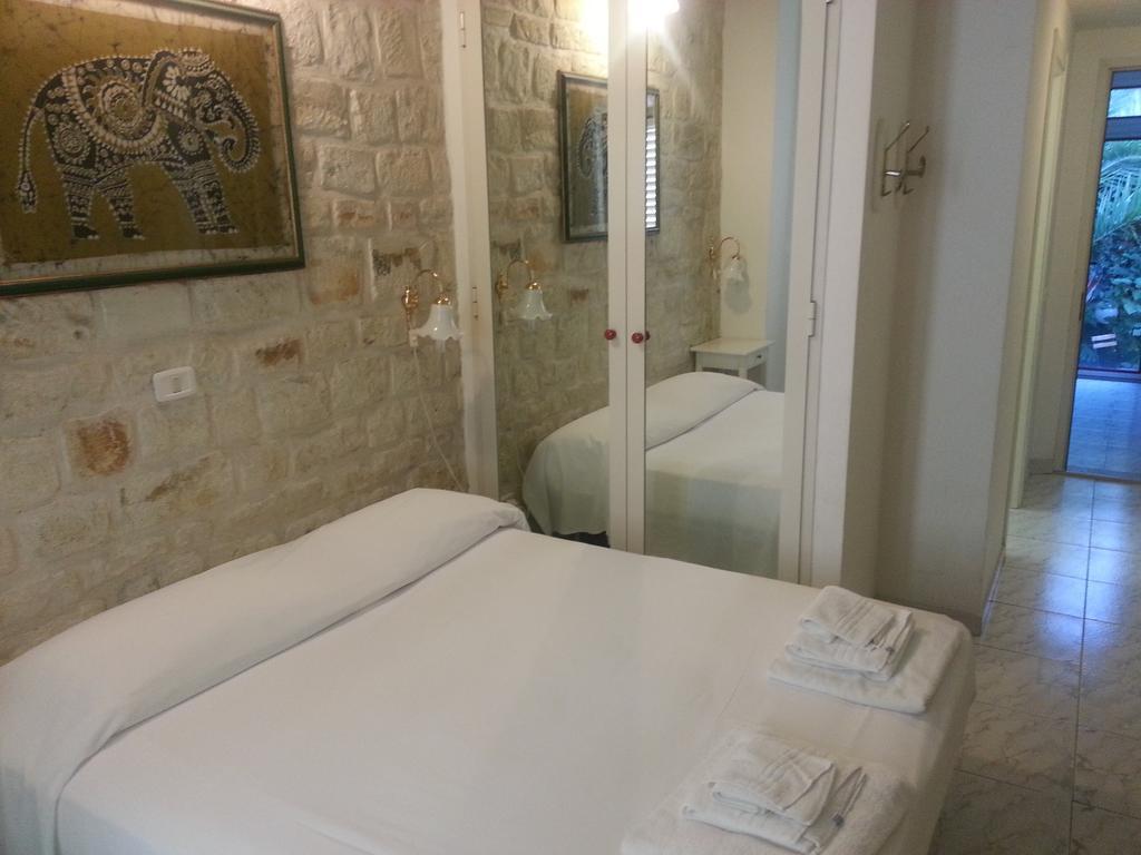 Camere Da Aldo in centro Sirolo Cameră foto